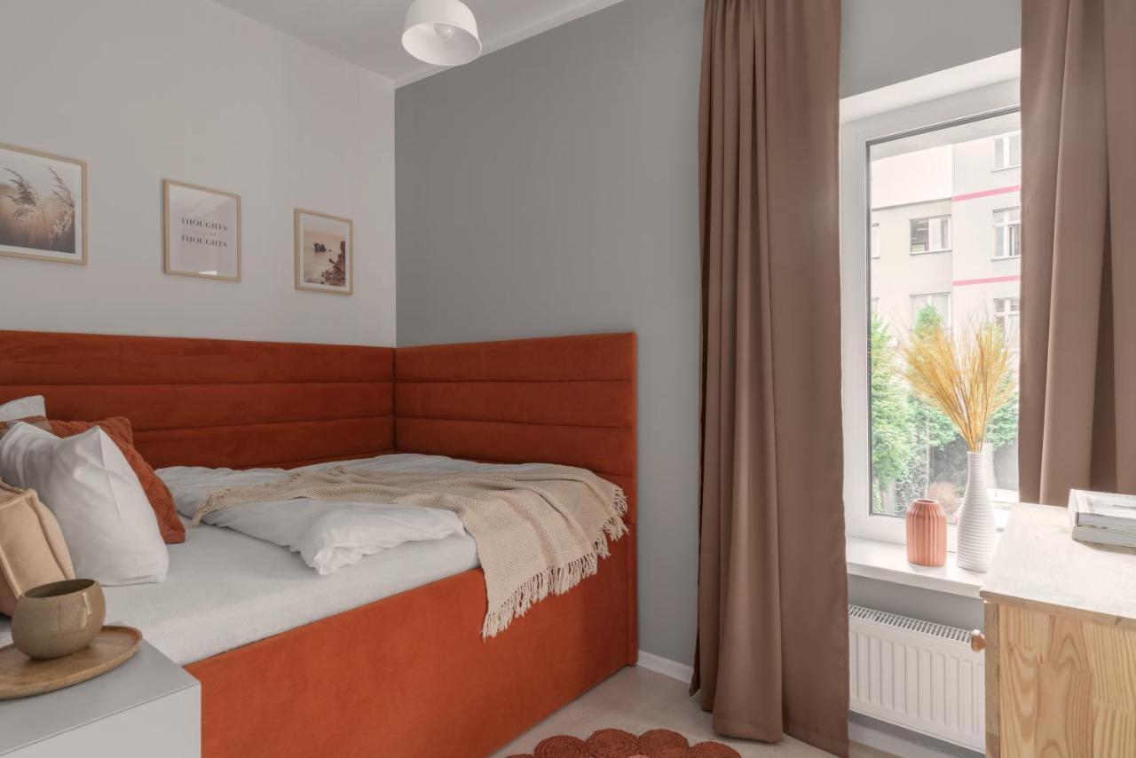 Harbor Apartments - Damrota Катовице Екстериор снимка
