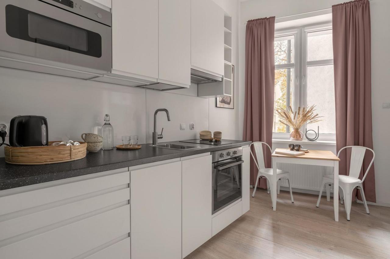 Harbor Apartments - Damrota Катовице Екстериор снимка