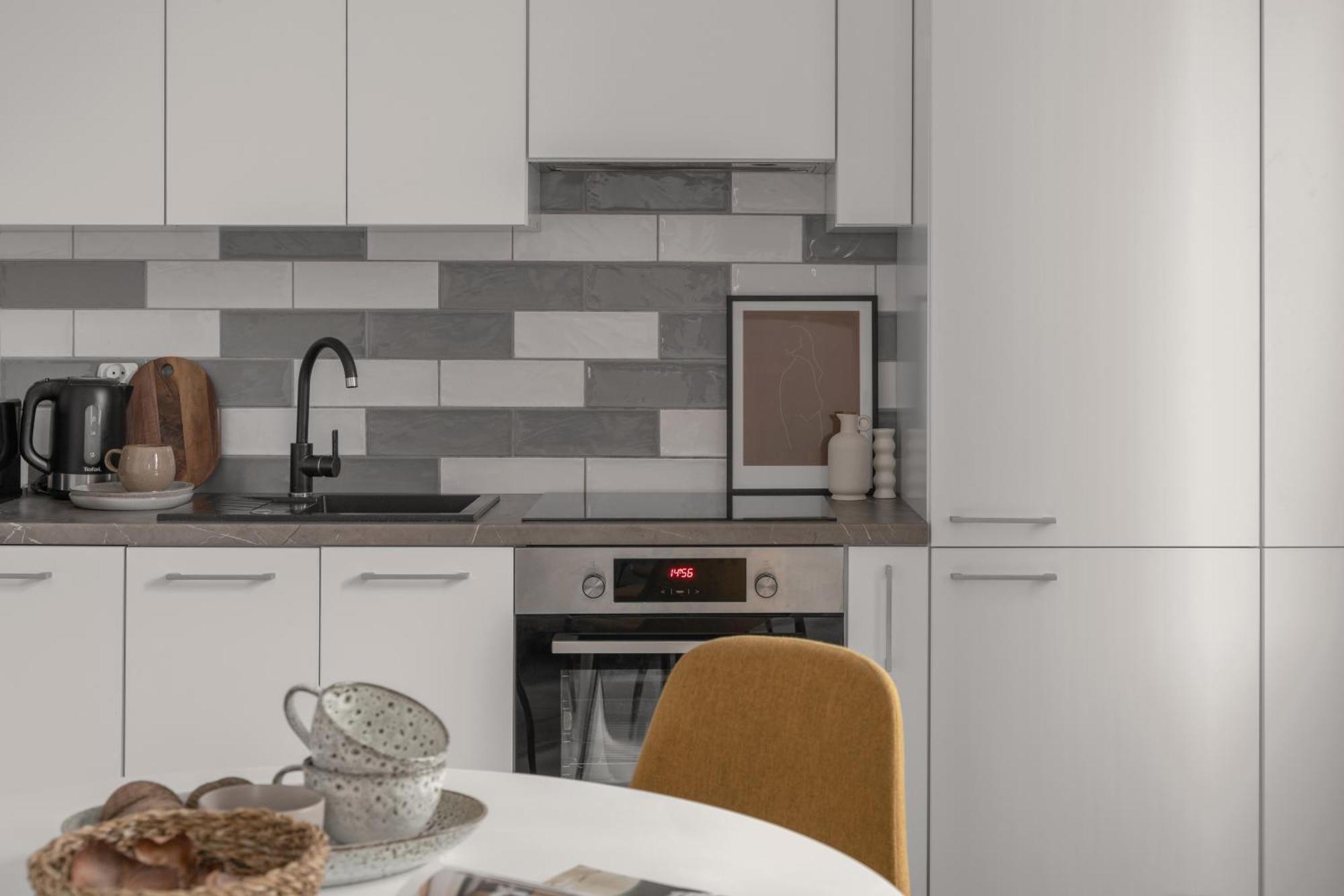 Harbor Apartments - Damrota Катовице Екстериор снимка