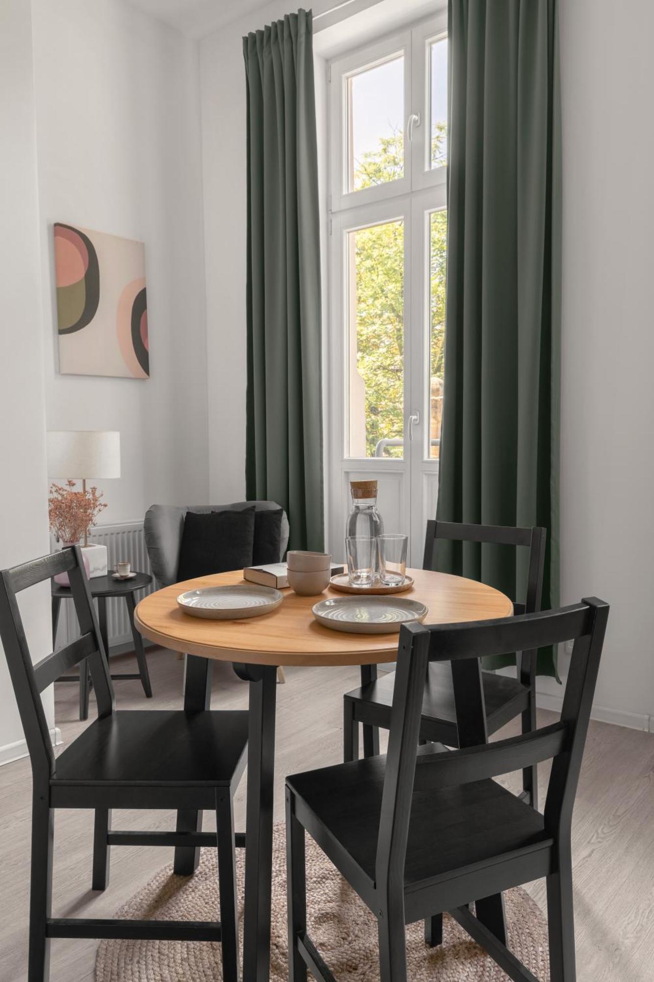 Harbor Apartments - Damrota Катовице Екстериор снимка